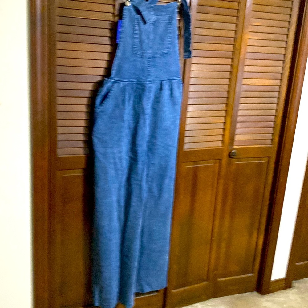 Blue Jean jumper nwt super wide legs